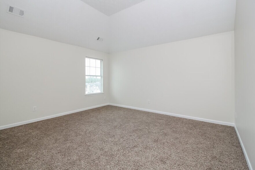 Building Photo - 604 Mohawk Cir