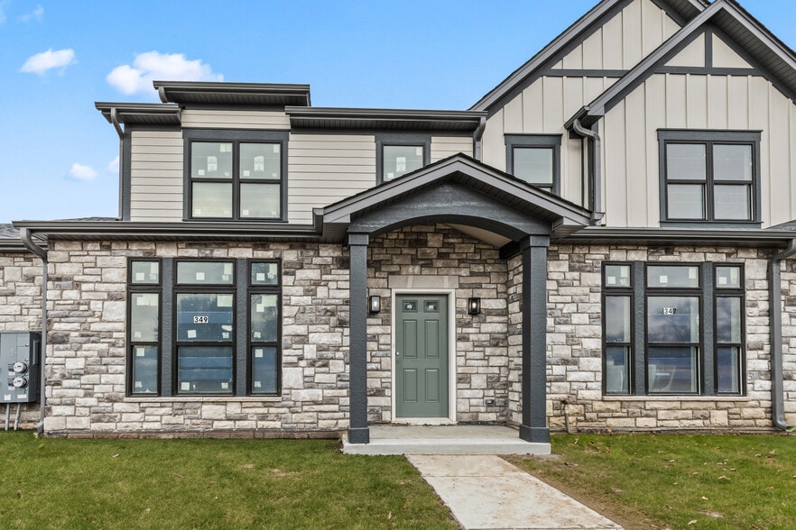 Building Photo - 27W280 Bauer Rd