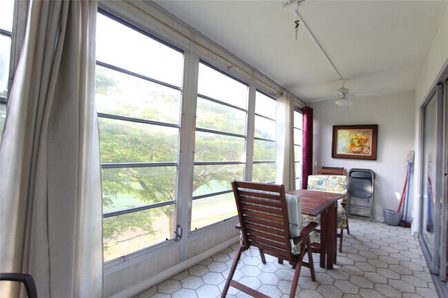 Building Photo - 3201 Portofino Point