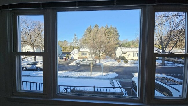 Building Photo - 32 Norwood St