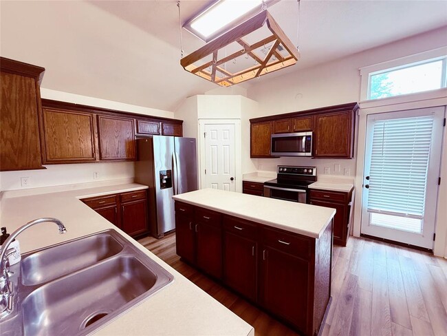 Building Photo - 207 Mollie Dr