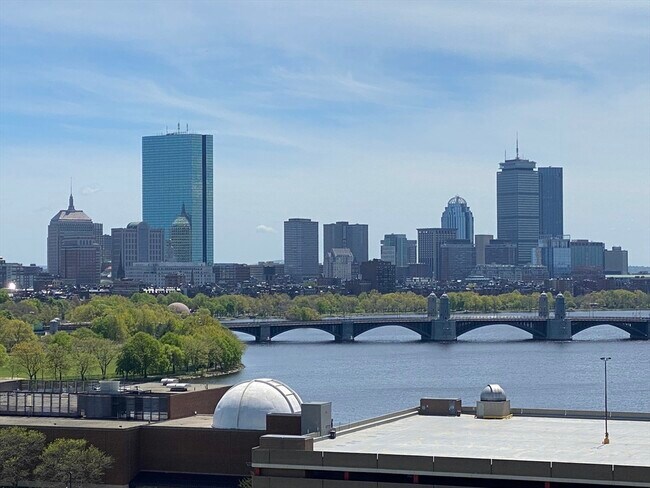 Building Photo - 10 Museum Way