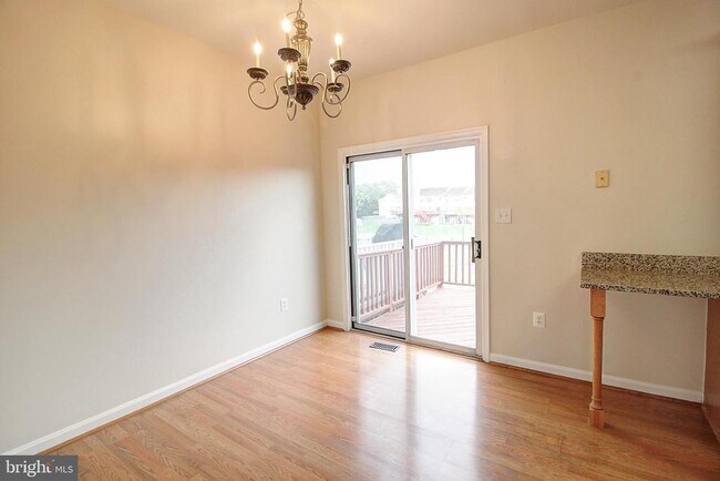 Building Photo - 7127 Ladd Cir