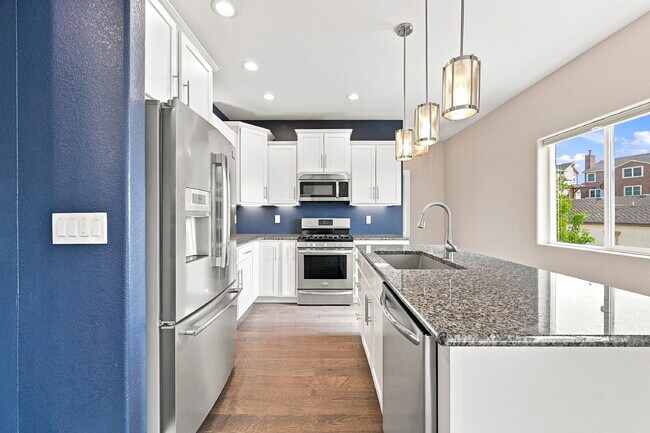 Building Photo - $2,745.95, 4 bed, 3.5 bath, located in Colorado Springs with Central AC