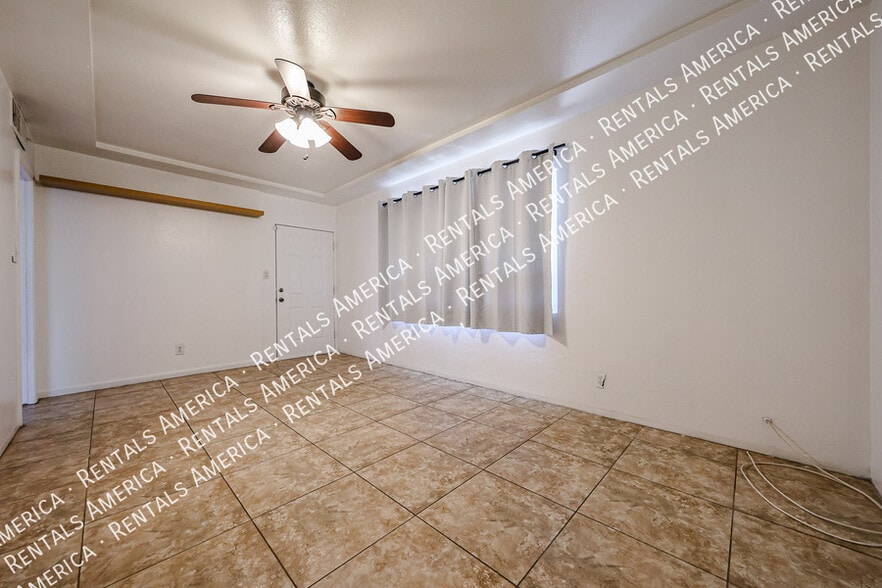 Building Photo - 160 S Hibbert-1