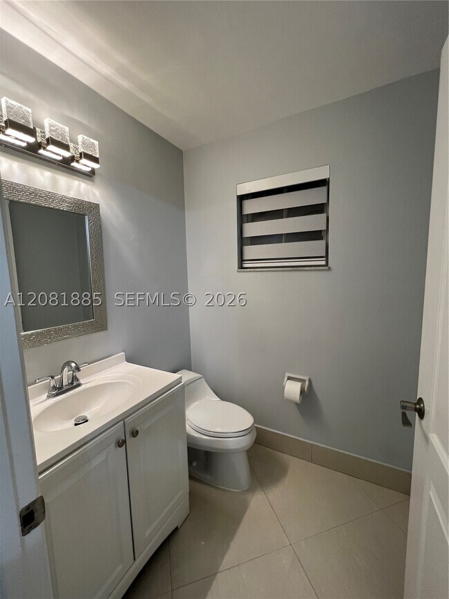 Building Photo - 14245 SW 57th Ln