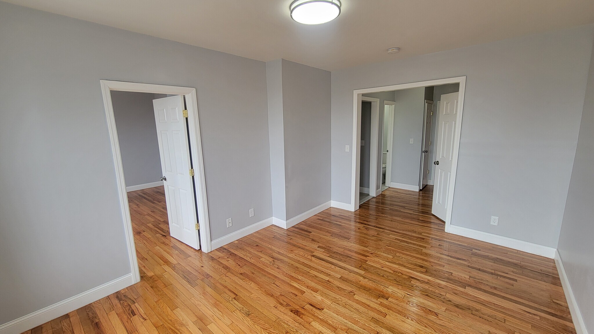 Building Photo - 715 Avenue C