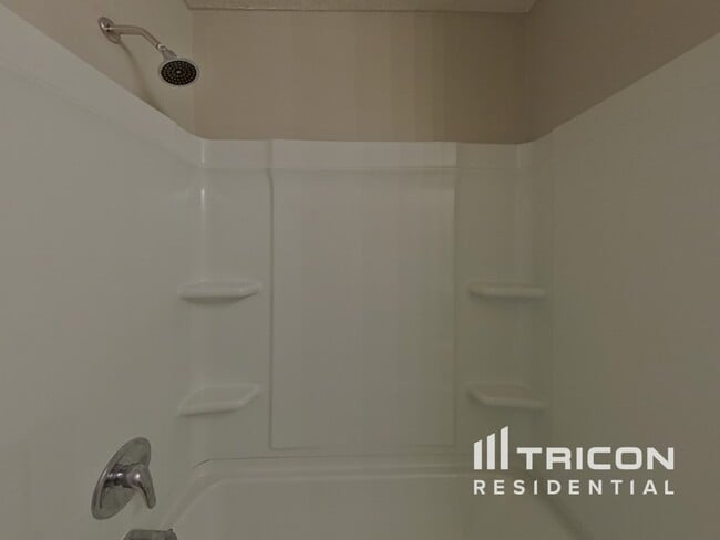 Building Photo - 6684 Overlook Ridge