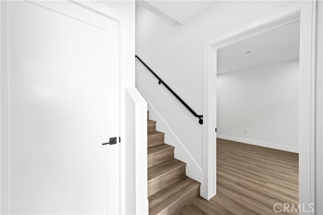 Building Photo - 6704 Kester Ave