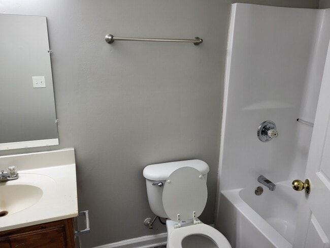 Building Photo - 188 S Killarney Ln