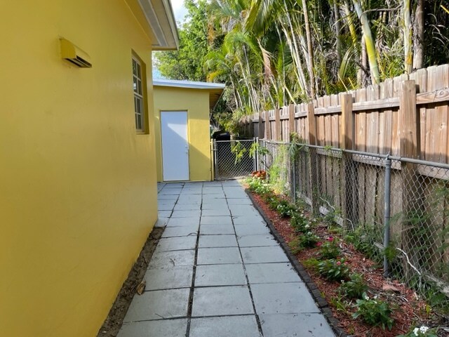 Building Photo - 1308 NE 16th Terrace
