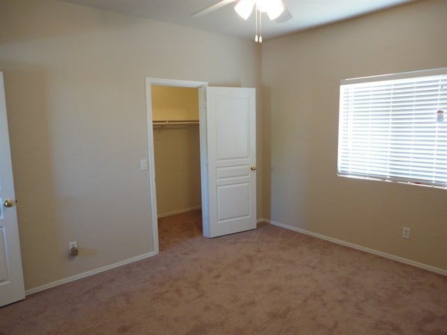 Building Photo - 6506 S 10th Dr
