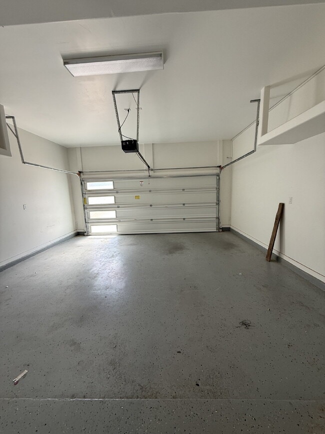 Building Photo - 13389 Carterton Ave