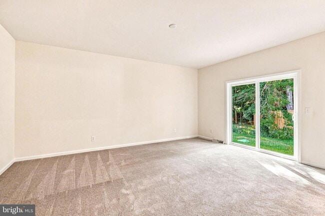 Building Photo - 34121 Juniper Dr