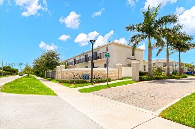 Building Photo - 846 SE 19th St