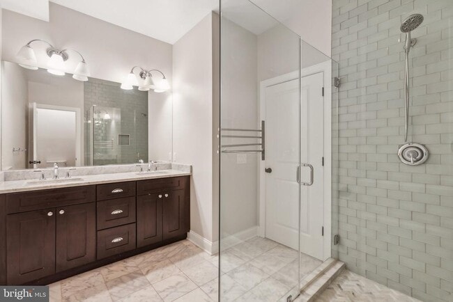 Building Photo - 39 U St NE