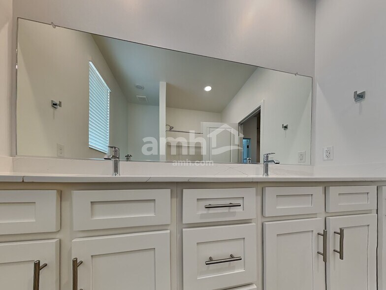 Building Photo - 12246 Thunder Creek Pky