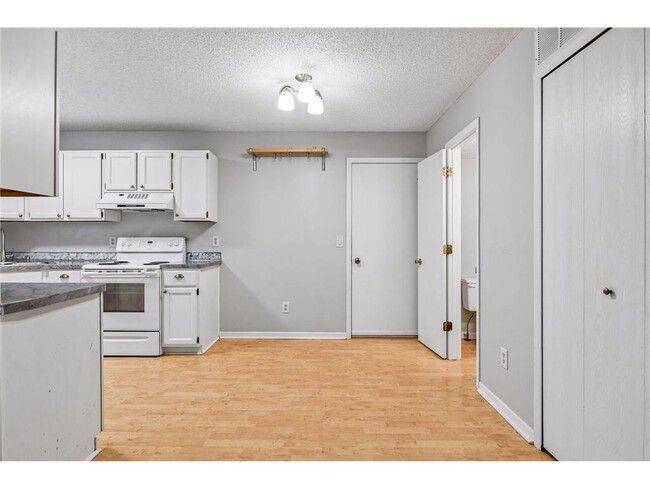 Building Photo - 13316 Zenith Ln