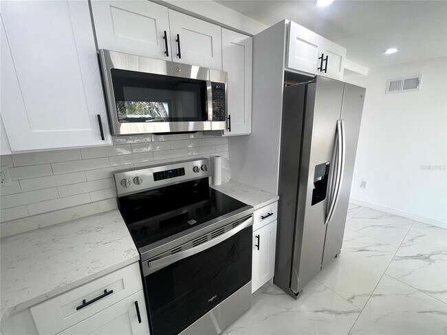 Building Photo - 3717 Belmont Blvd