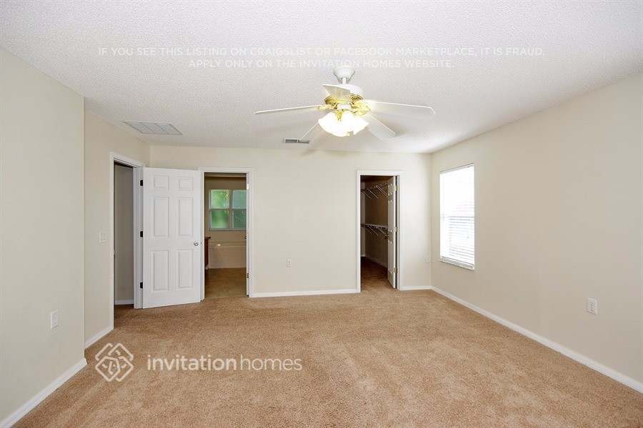 Building Photo - 2781 Plumberry Ave