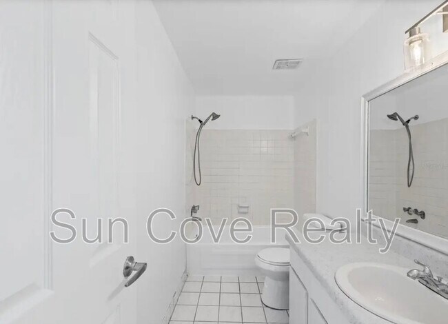 Building Photo - 9940 7th Way N