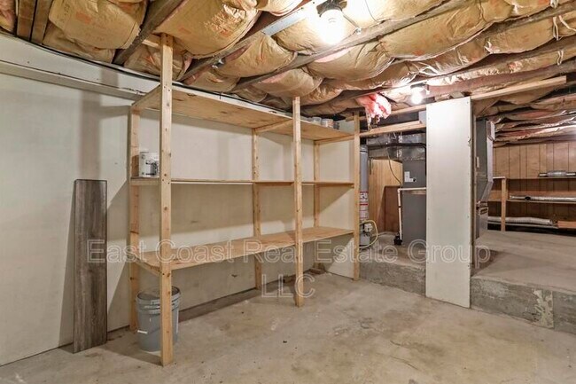 Building Photo - 131 Fairground Ave