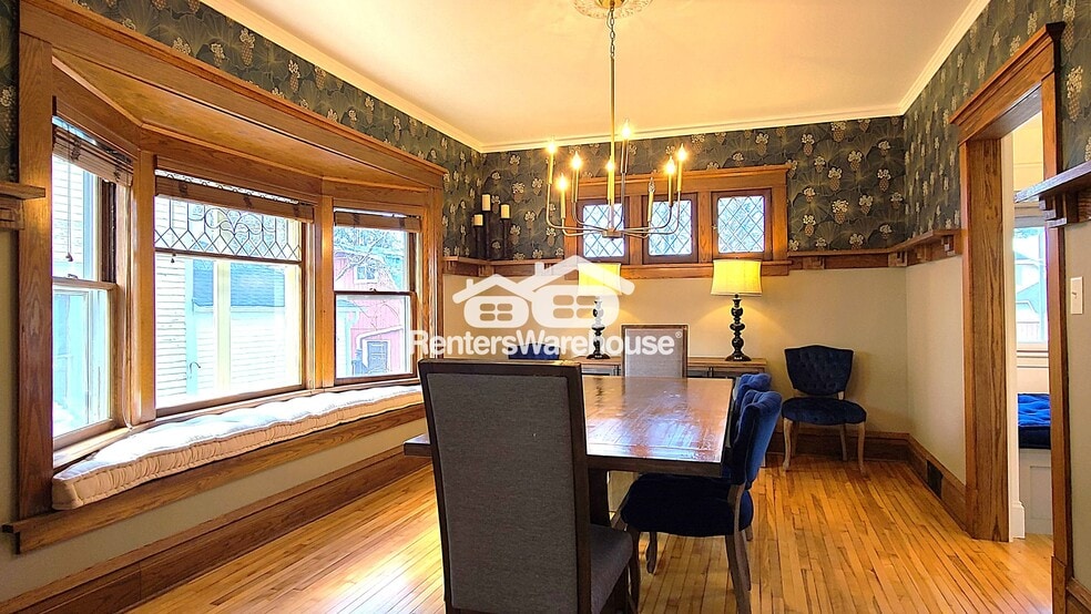 Building Photo - 421 Locust St