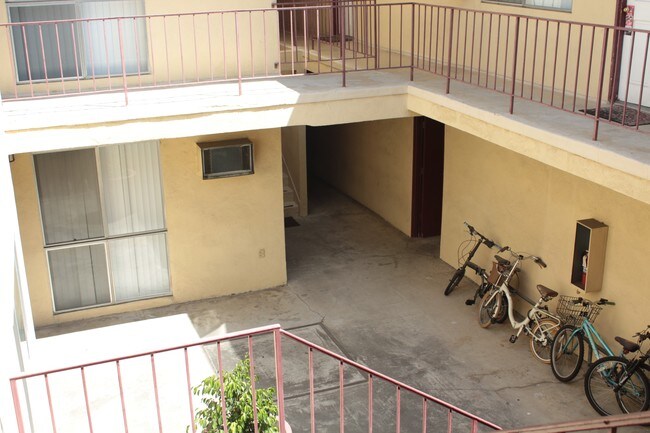 Building Photo - the Two Nine