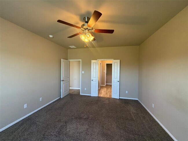 Building Photo - 516 Wyndcrest Drive