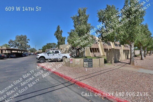 Building Photo - Tempe Los Prados