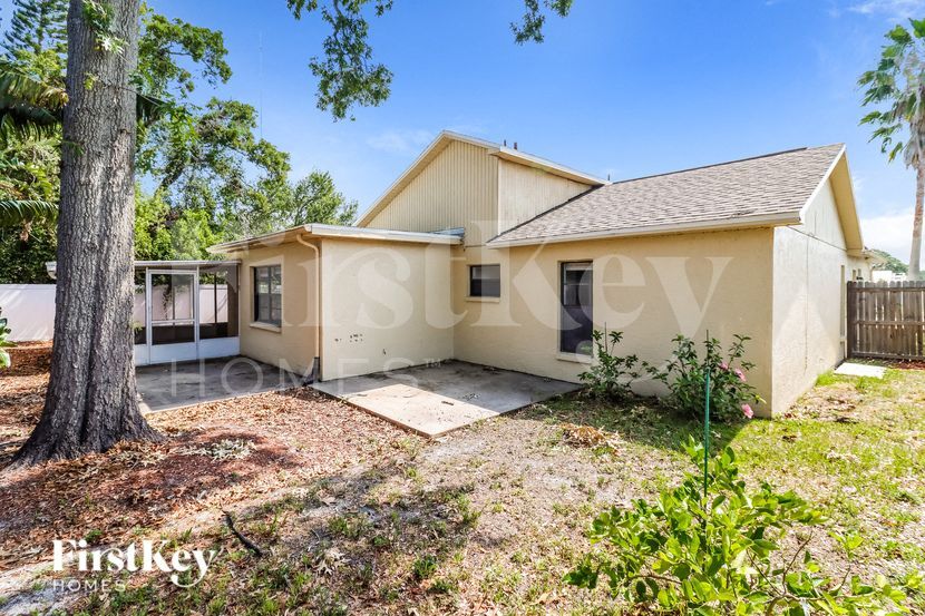 Building Photo - 1117 Jambalana Dr