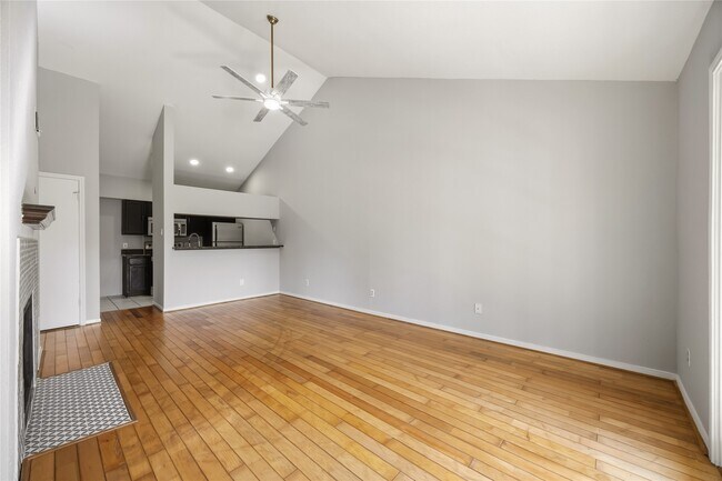 Building Photo - 8055 Cambridge St