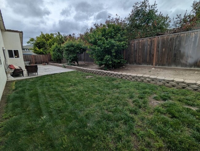 Building Photo - 3215 Vallejo Pl
