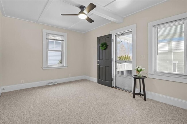 Building Photo - 14 Pearl St