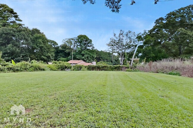 Building Photo - 7510 Elliot Way