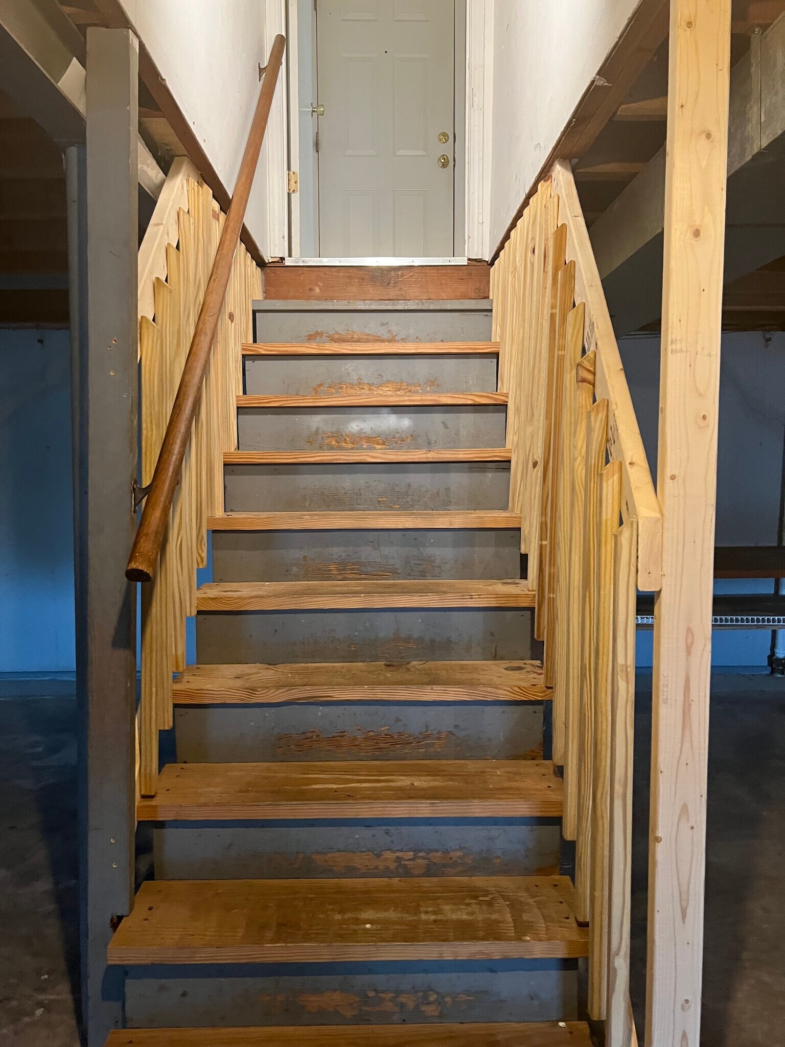 Building Photo - 524 Ranch Dr