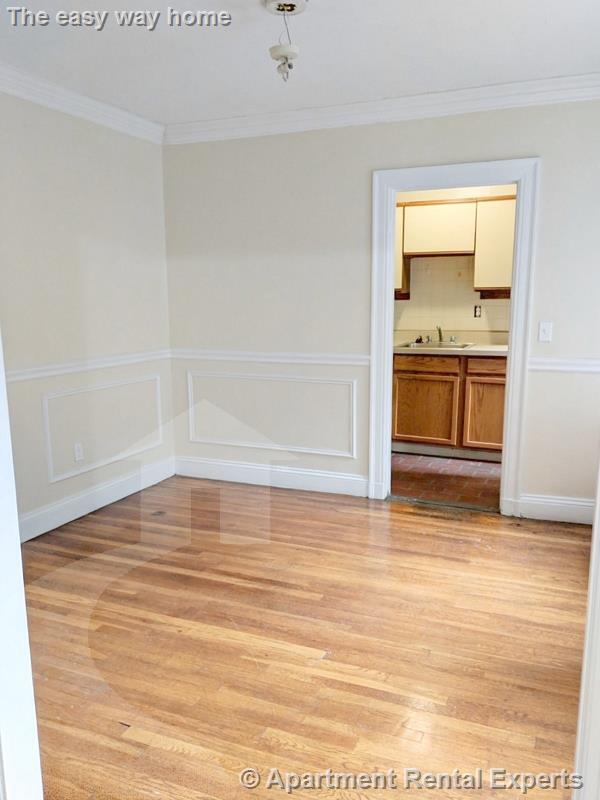 Building Photo - 7 Craigie Cir