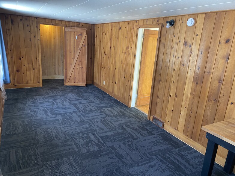 Building Photo - 4324 France Ave S