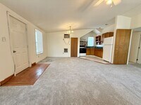 Building Photo - Spacious 1-Bedroom Apartment with Private ...