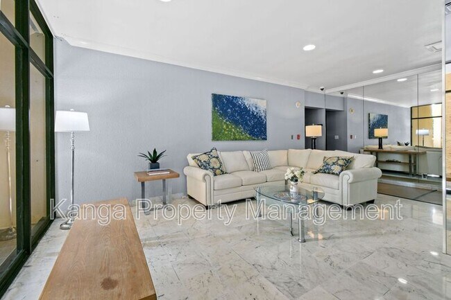 Building Photo - 2425 Presidential Way