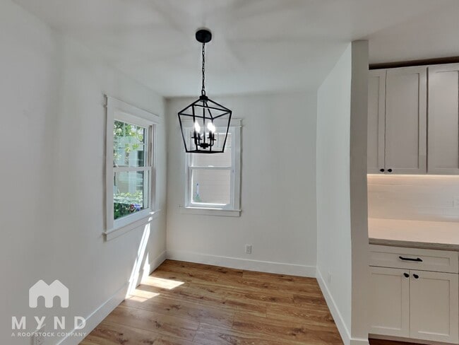 Building Photo - 3732 Buell St