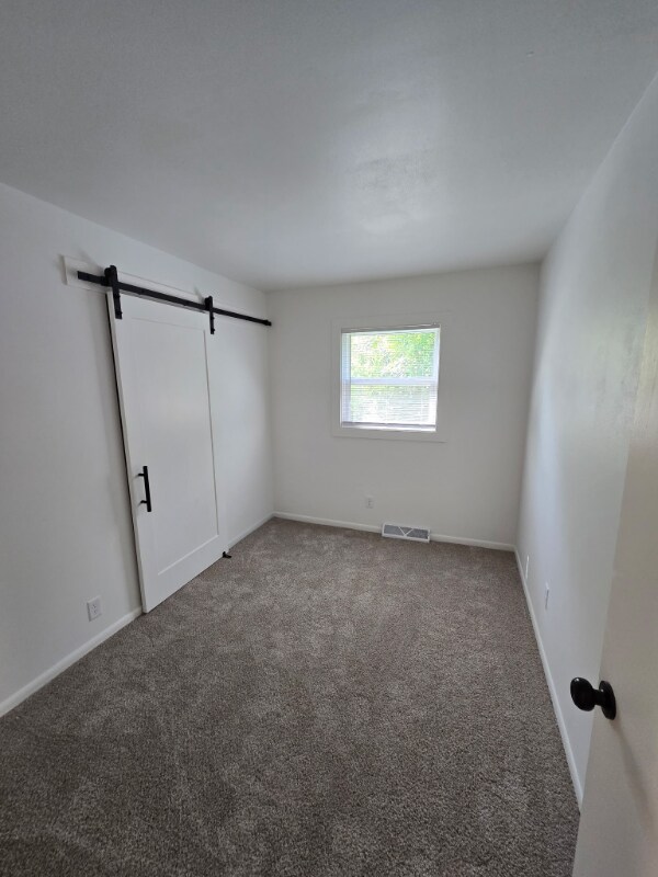 Building Photo - 540 Dunkirk Ave