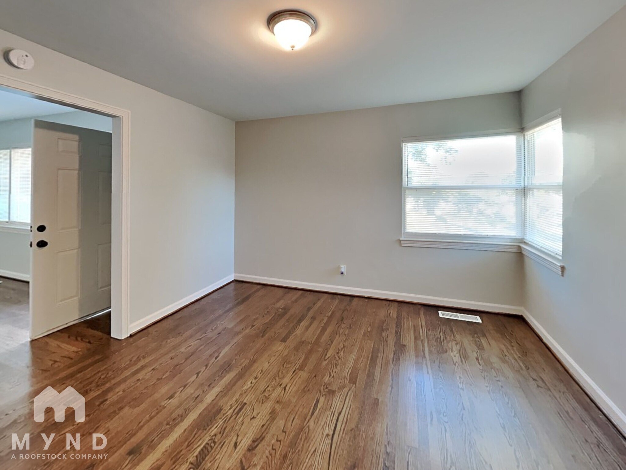 Building Photo - 3420 Avenue Q