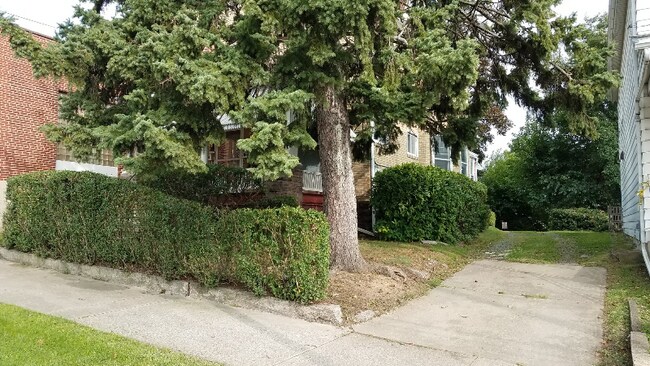 Building Photo - 531 N Main St