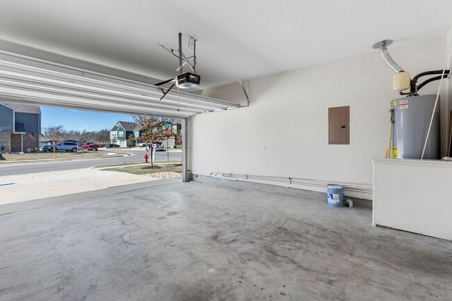 Building Photo - 189 Andross Ln