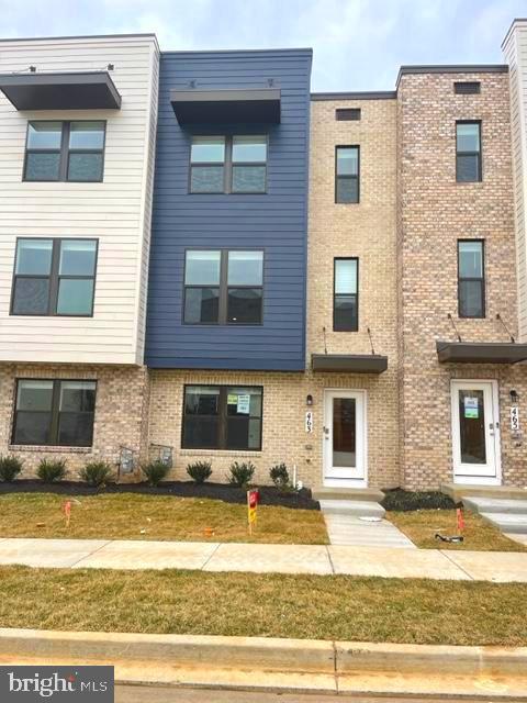 Building Photo - 463 Tiller St