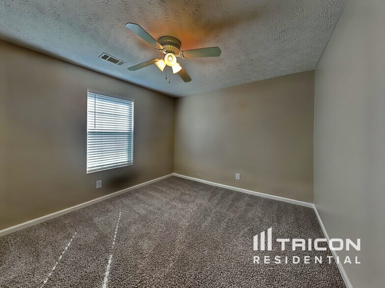 Building Photo - 31 McGiboney Rd