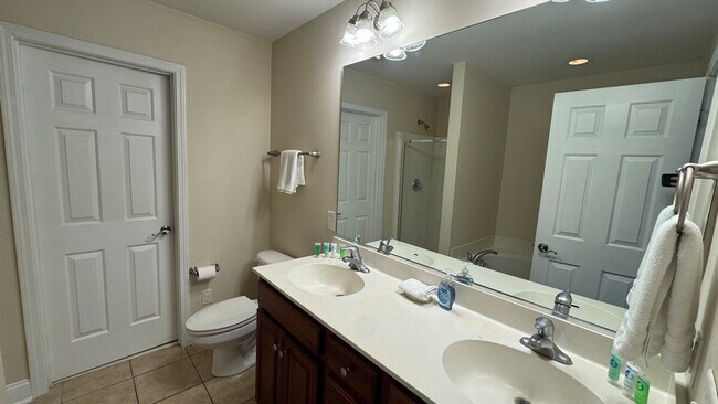 Building Photo - 106 Growden Ln