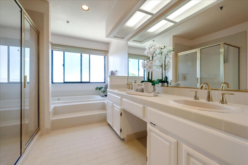 Building Photo - 430 Portofino Dr