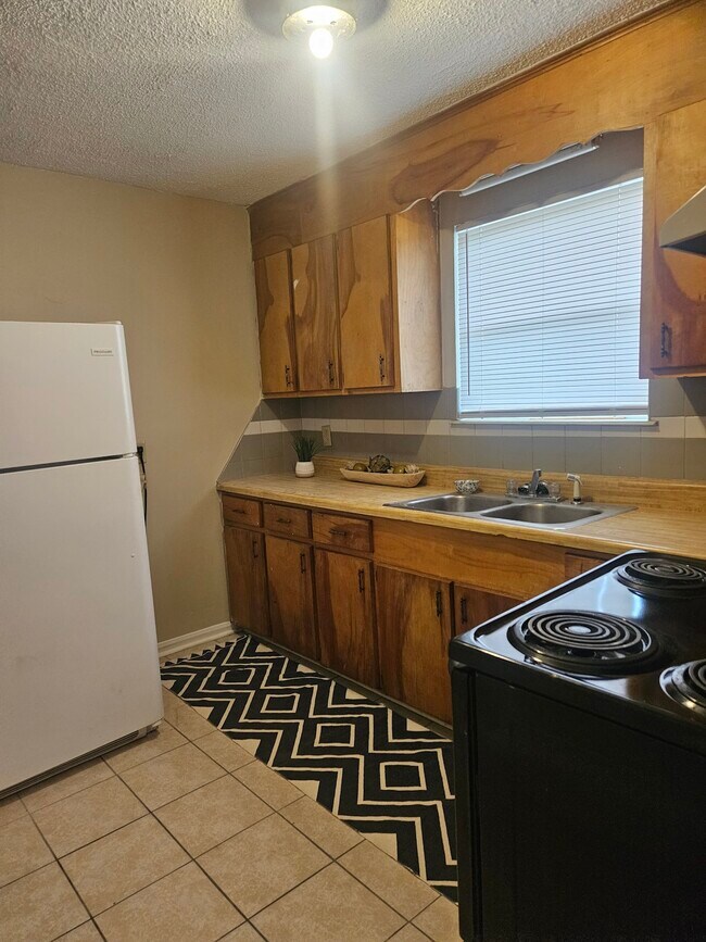 Building Photo - 7317 Patterson Road